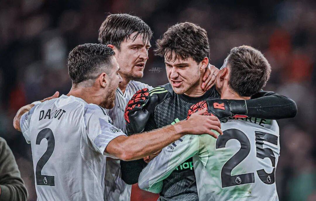 拉门斯彻底锁定曼联主力位置成新宠，自曝封杀利物浦秘诀！阿莫林承认其重要